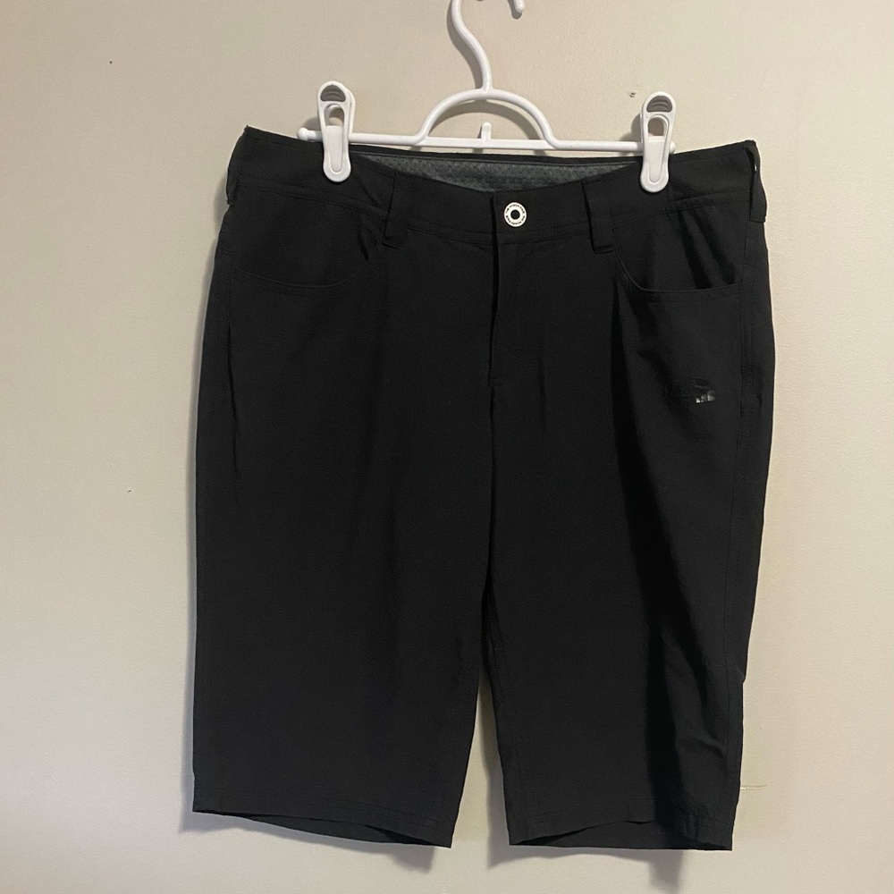 The North Face Women’s Shorts Size 4 Regular
